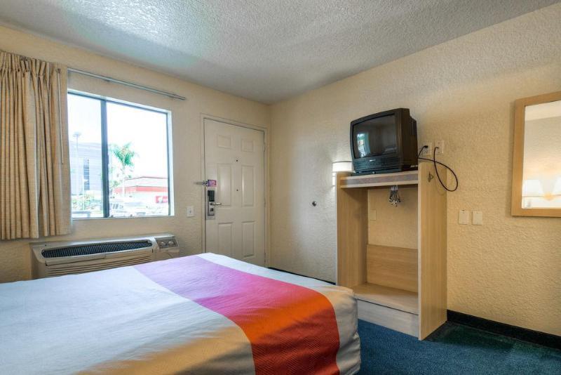 Motel 6-Anaheim, Ca - Buena Park Extérieur photo
