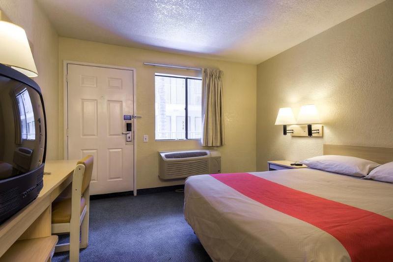 Motel 6-Anaheim, Ca - Buena Park Extérieur photo
