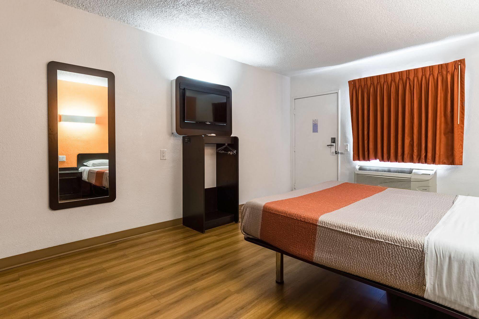 Motel 6-Anaheim, Ca - Buena Park Extérieur photo